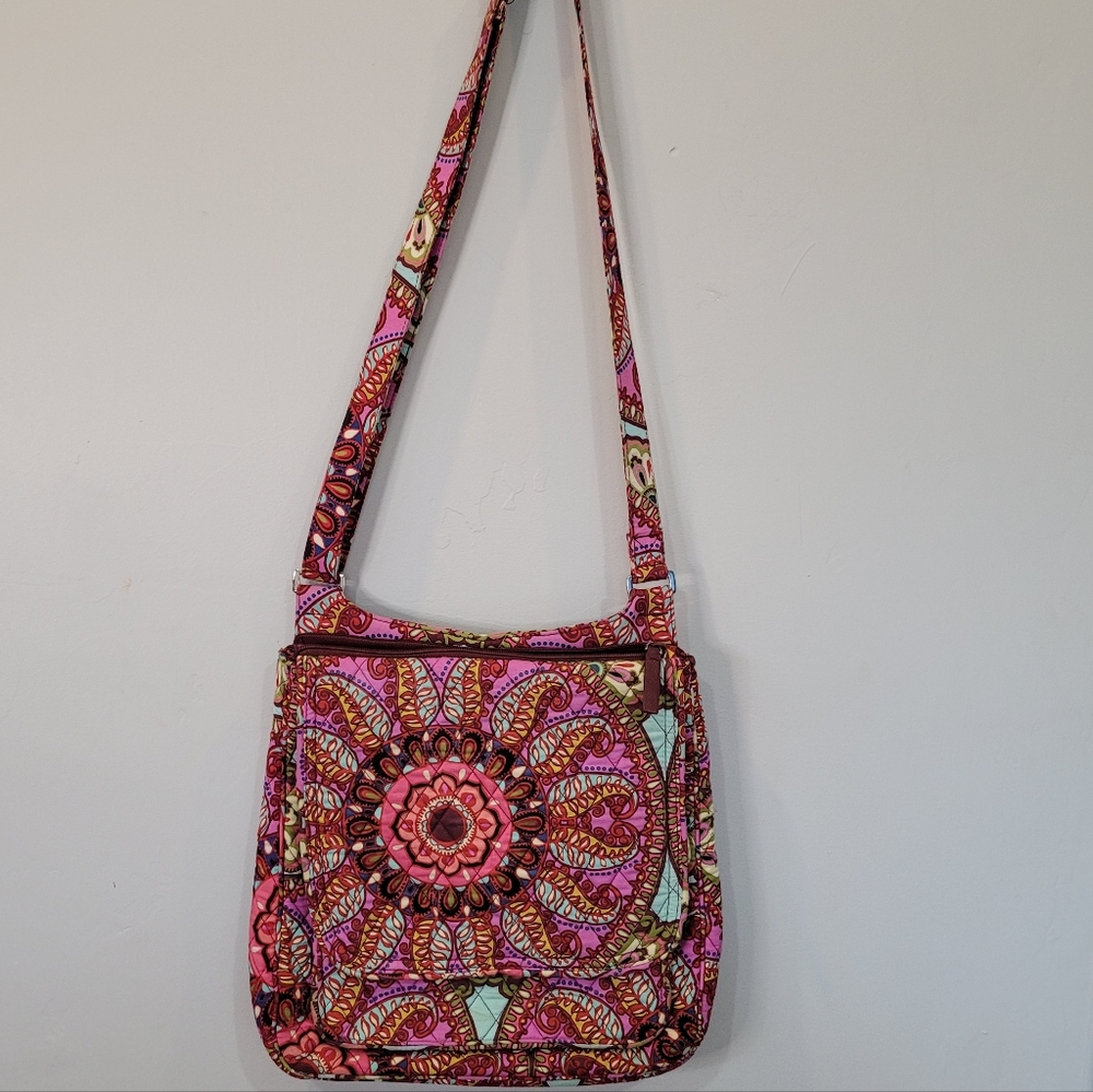 Vera Bradely Essential Resort Medallion Pink Floral Paisley Large Flap Crossbody